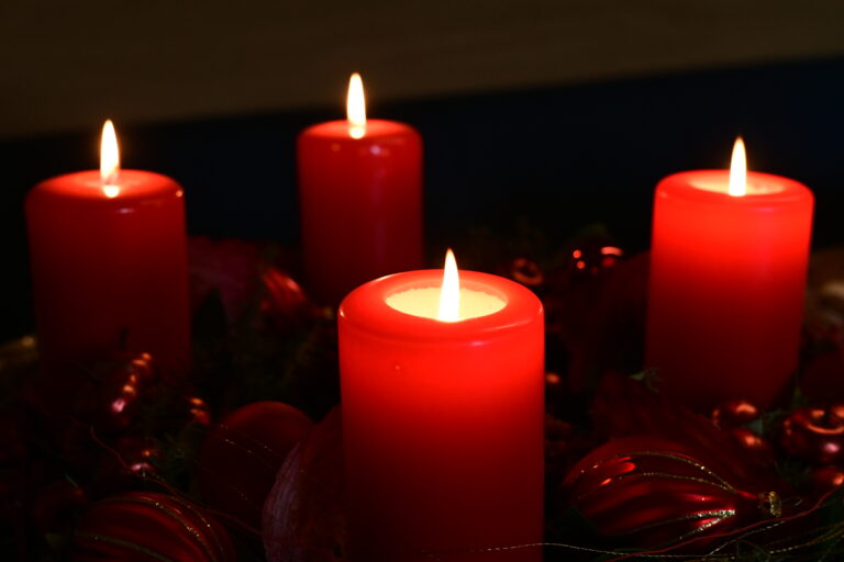 Symbolfoto Adventkranz 4. Advent